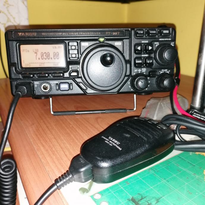 Yaesu FT 897