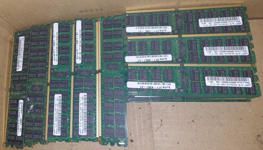 80x 4GB DDR2 serverska memorija