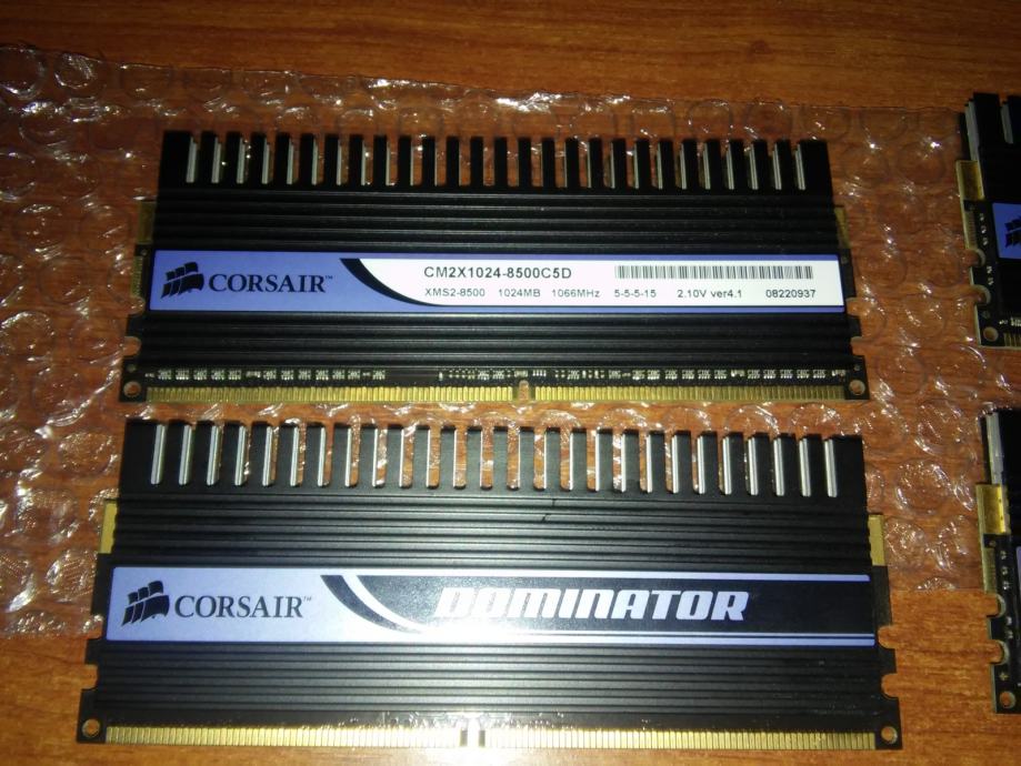 Corsair Dominator DDR2 1066mhz 4x1gb