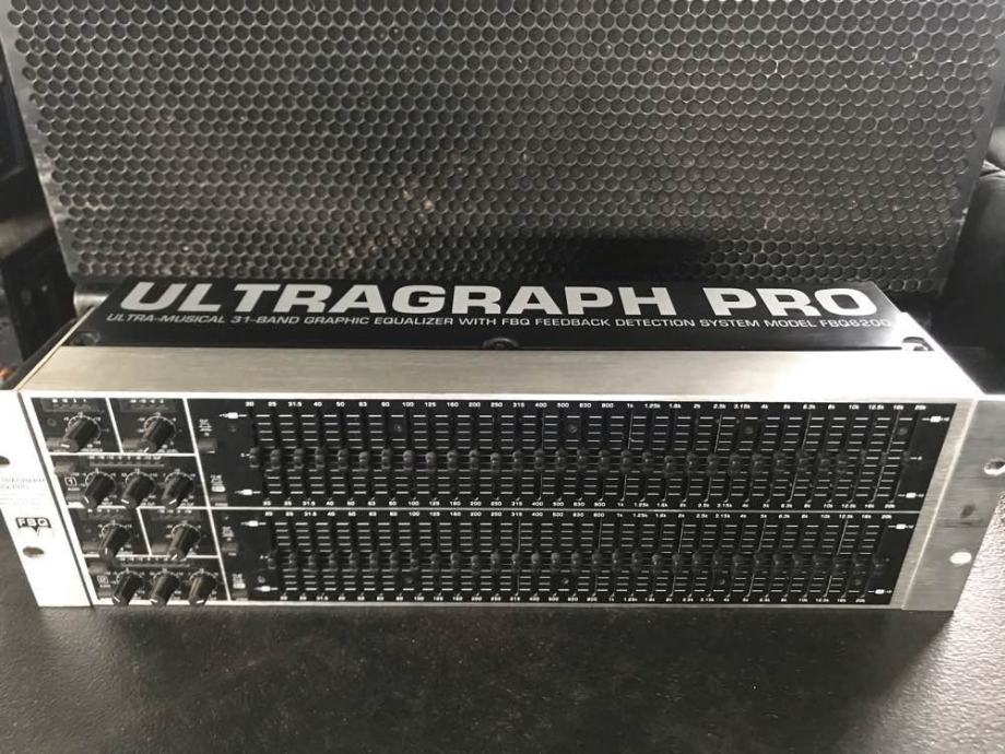 Behringer FBQ6200 PRO graphic equalizer 31-band