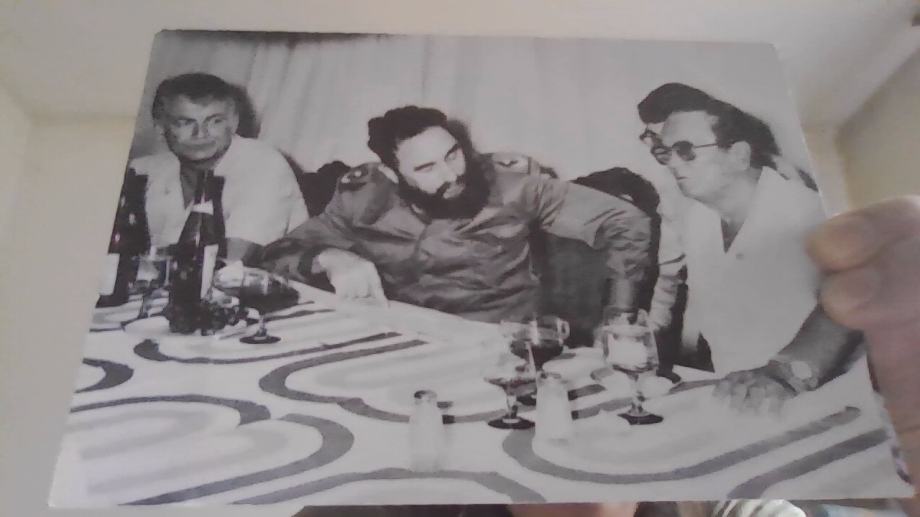 FOTOGRAFIJA U FORMI RAZGLEDNICE - JOSIP BROZ TITO I FIDEL CASTRO