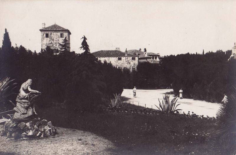 POLA PULA ISTRA HRVATSKA OTOK BRIONI FOTOGRAFIJA PARK STARA RAZGLEDNIC