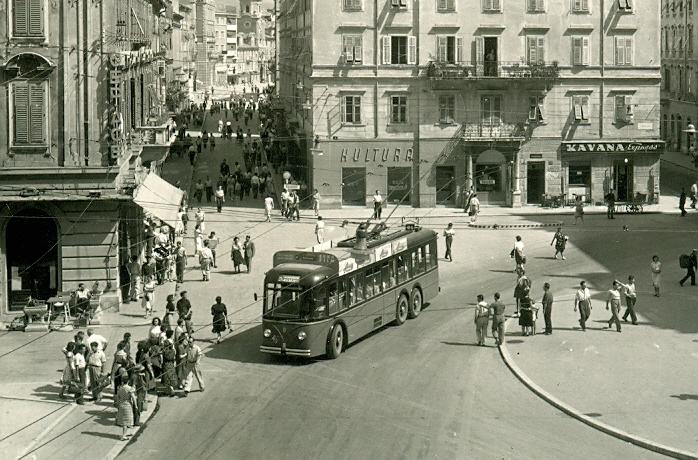 stara fotografija Foto M. Pavlović Fiume rijeka trolej bus