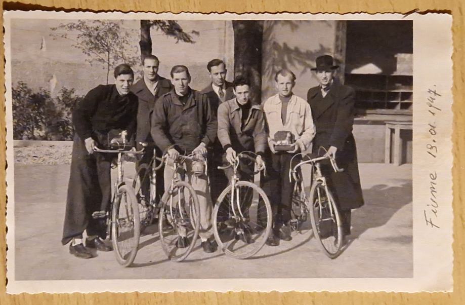 Stara RPPC fotografija Biciklisti Fiume 1947. Rijeka