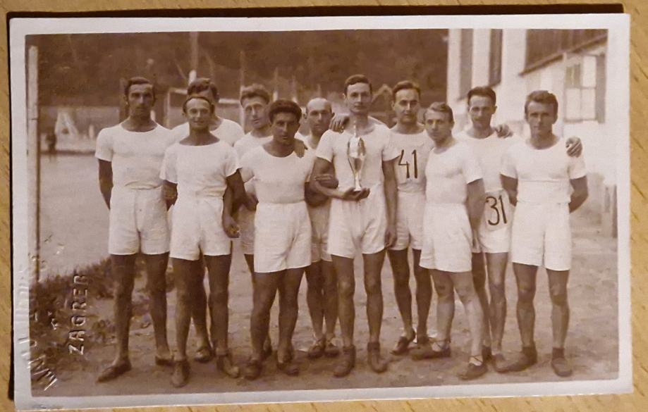 Stara Rppc fotografija Pobjednička momčad HAŠK H.A.Š.K.