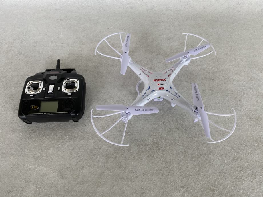 Syma X5C quadcopter s kamerom RTF