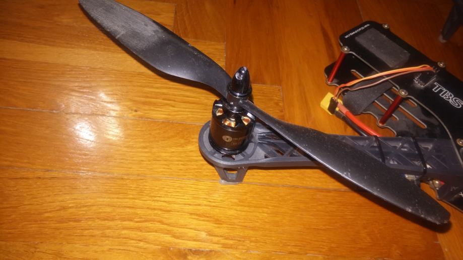 TBS PRO FRAME 900KV MOTOR APM Megapirate