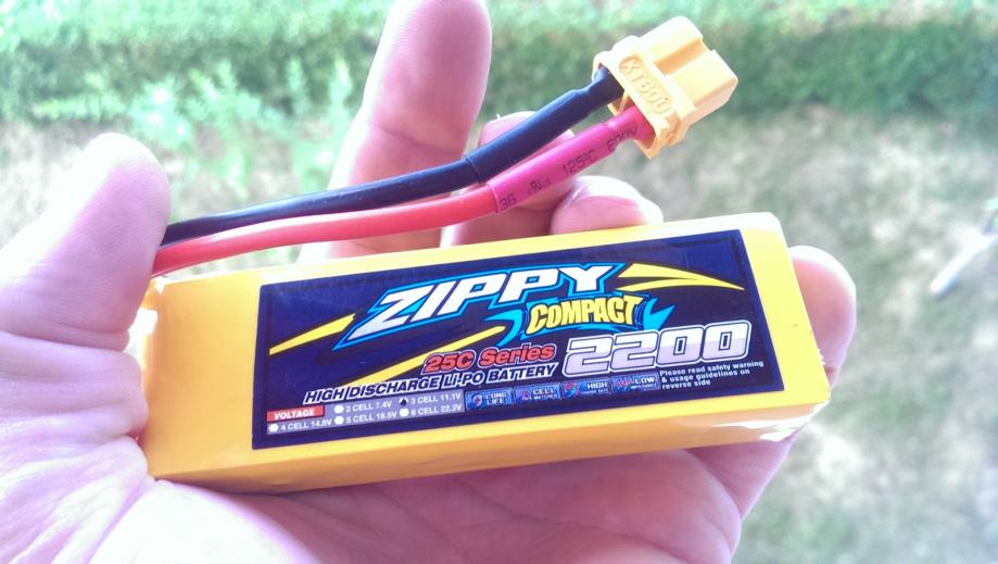 ZIPPY Compact 2200mAh 3S LiPo baterija