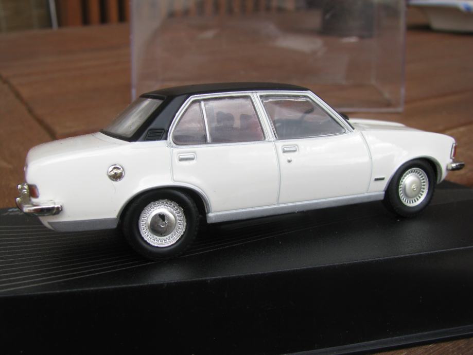 Opel collection 1 24