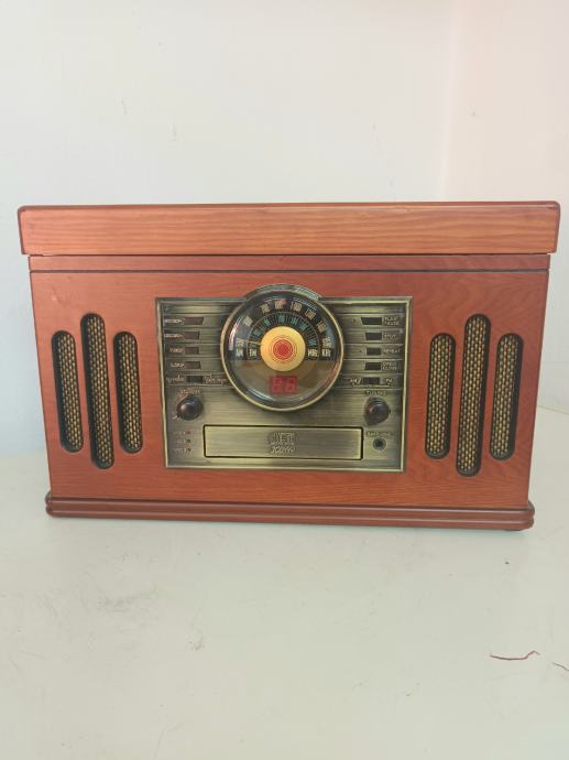 Retro radio