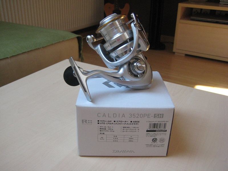 Daiwa CALDIA 3520PE-SH - リール