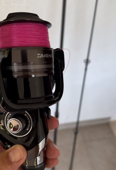 Prodajem rolu Daiwa Black Widow 5000A