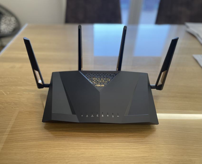 ASUS Router AX88U Pro, 2.5G WAN i LAN port