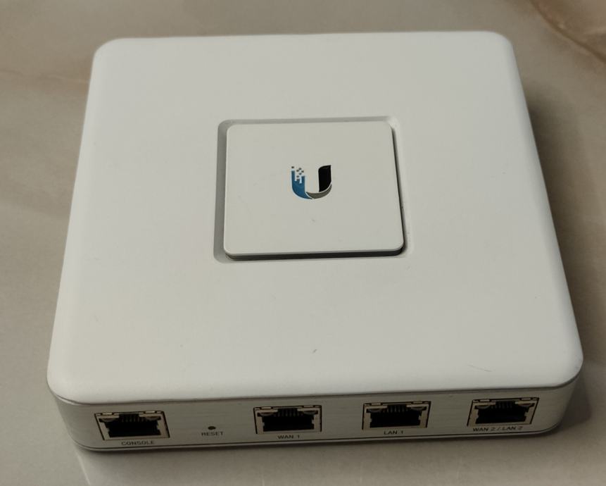 Unifi USG router, Security Gateway