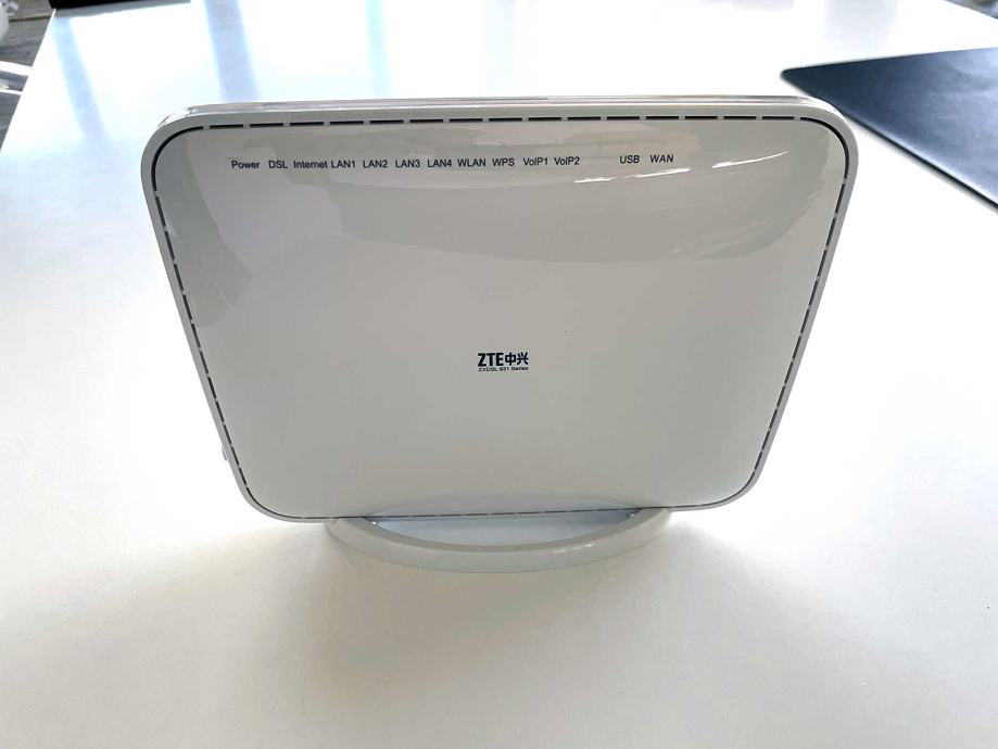 ZXDSL 931 ADSL router