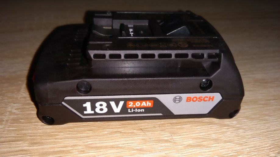 Baterija Bosch Li-ion 18V , 2.0Ah