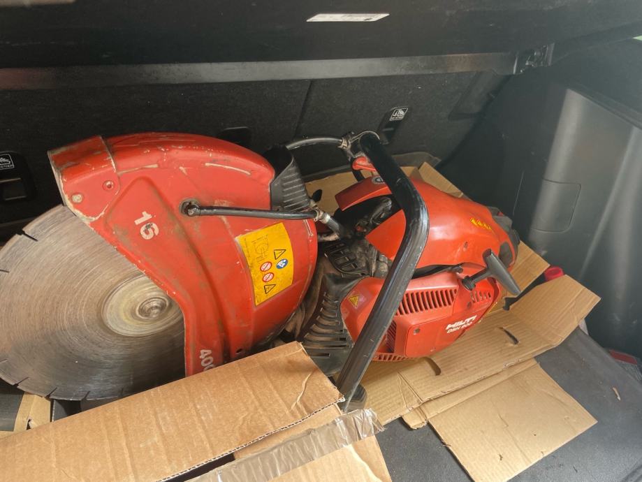 Motorna pila za asfalt Hilti DSH900