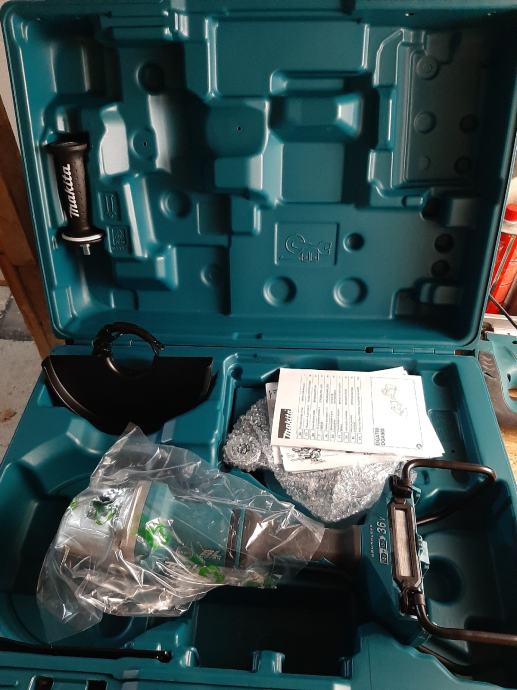 MAKITA DGA900 aku brusilica