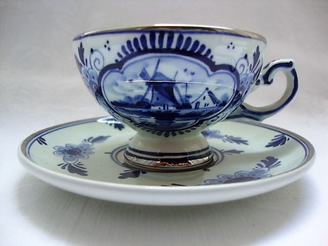 DELFT BLUE ELESVA HAND PAINTED - ŠALICA KOLEKCIONARSKA