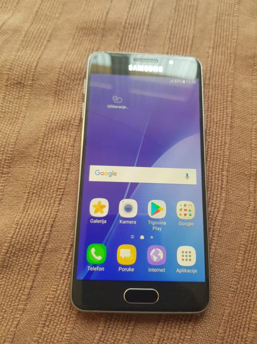 Samsung Galaxy A3, A310,sve mreže, bez punjača --puni se na micro USB