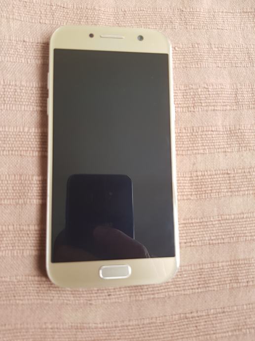 Samsung Galaxy A5 Gold,3 GB RAM,32 GB ROM,sa punjačem