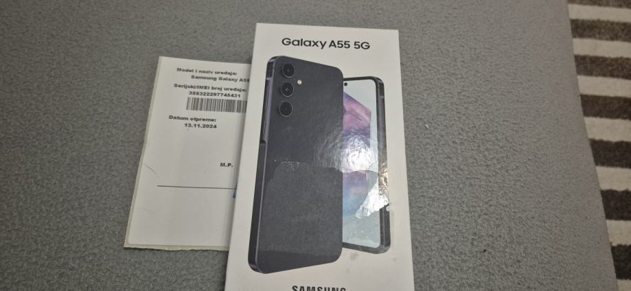 Samsung galaxy a55 CRNI NOVO 8/256GB RACUN GARANCIJA