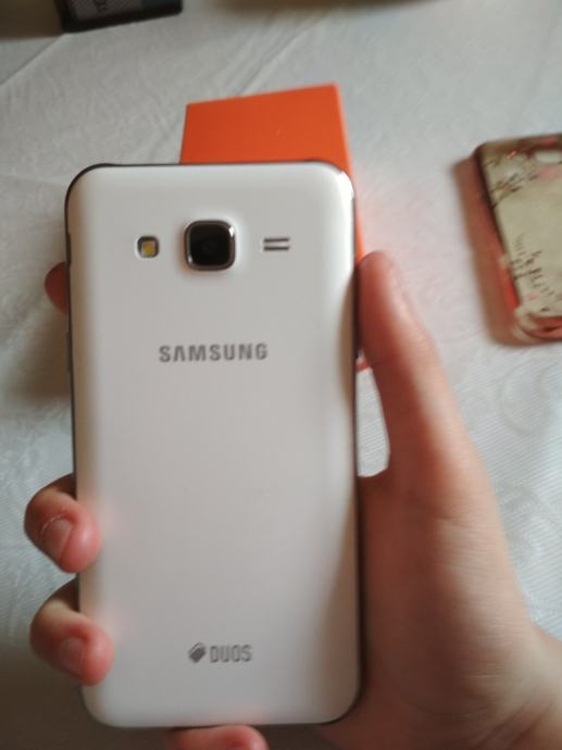 samsung j50