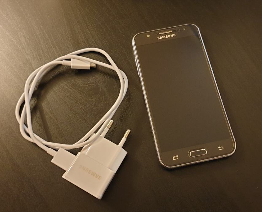 Samsung Galaxy J5 DUOS 2015