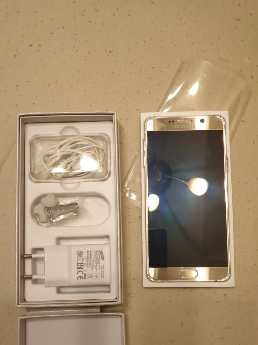 Zlatni Samsung Galaxy Note5 Dual Sim,32gb..SM-N9200