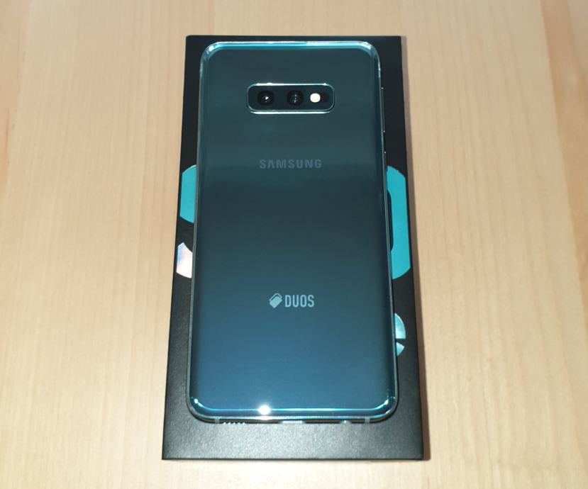 samsung galaxy s10e prism green