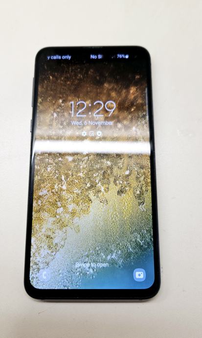 SAMSUNG Galaxy S10e