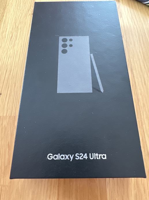 Samsung Galaxy S24 Ultra. 512 gb. VAKUM  ZAMJENA