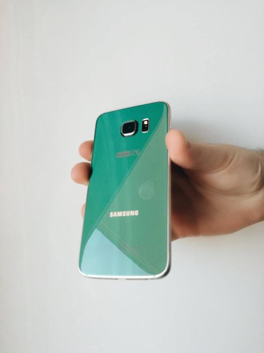 s6 edge green