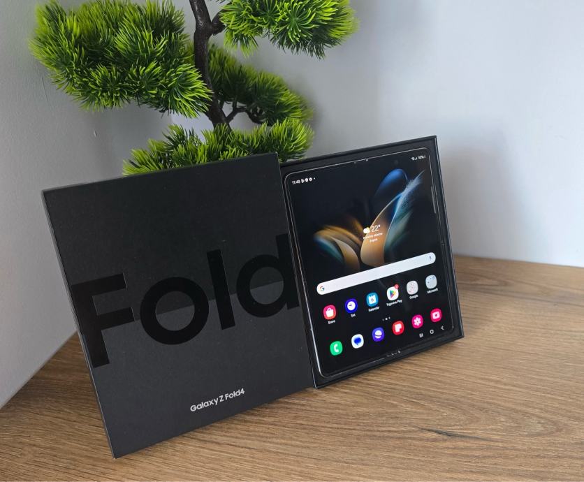 Samsung Galaxy ZFold5 512GB!!! NOVO!!! + GARANCIJA + 25W SAMSUNG FAST