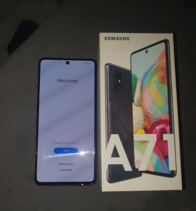 Samsung Galaxy A71, u odličnom stanju na sve mreže,Dual SIM!!!!!!