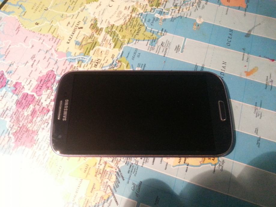 Samsung Galaxy S3 i9300 - Staklo, digitalizer, metalno kućište