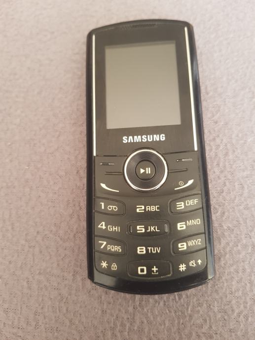 Samsung E2230,091/092 mreže,sa punjačem i novom baterijom, očuvan