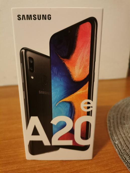 SAMSUNG Galaxy A20 e 32 GB BLACK, NOV VAKUMIRAN, kupljen u T-Comu