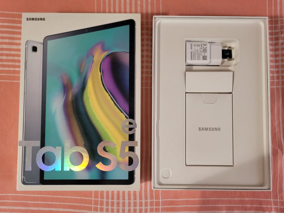 Novi Samsung Galaxy Tab S5e SM - T 725 LTE. Komplet oprema.