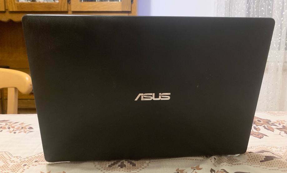 Prodajem prijenosno računalo Asus