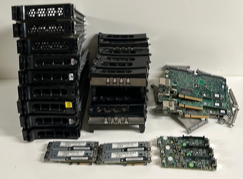 DELL PowerEdge 2900 / 2950 - caddy, blende, iDRAC, SAS/SAT