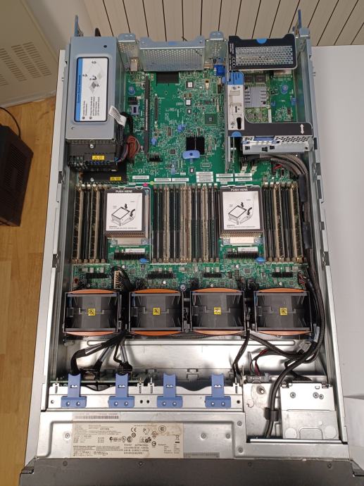 IBM System x3650 M4 Server