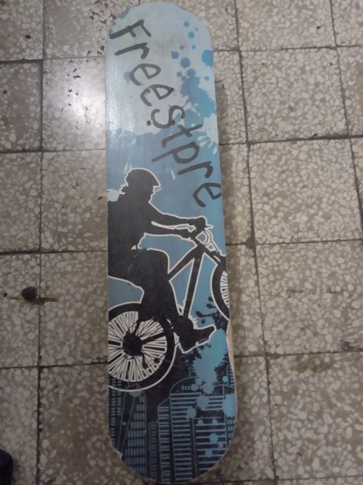 Skateboard 20x70 kvalitetan ispravan i lijep