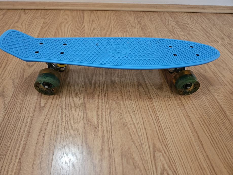 SKATEBOARD PENNYBOARD