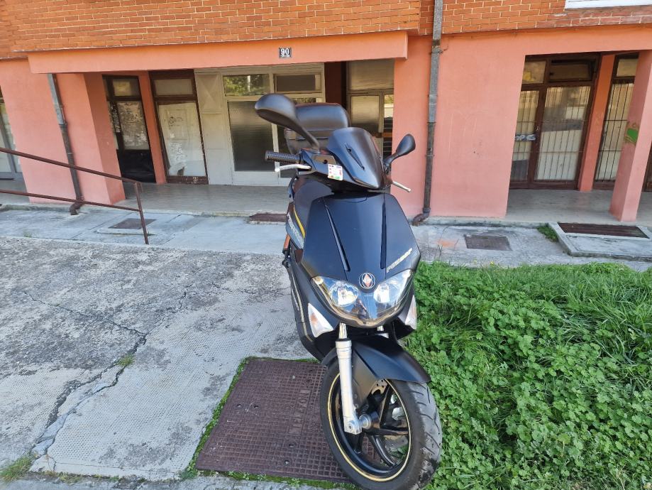 Gilera Runner Sp 50, 2013 god.