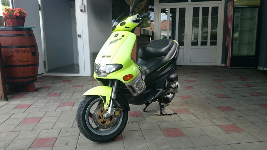 gilera runner sp, 2000 god.