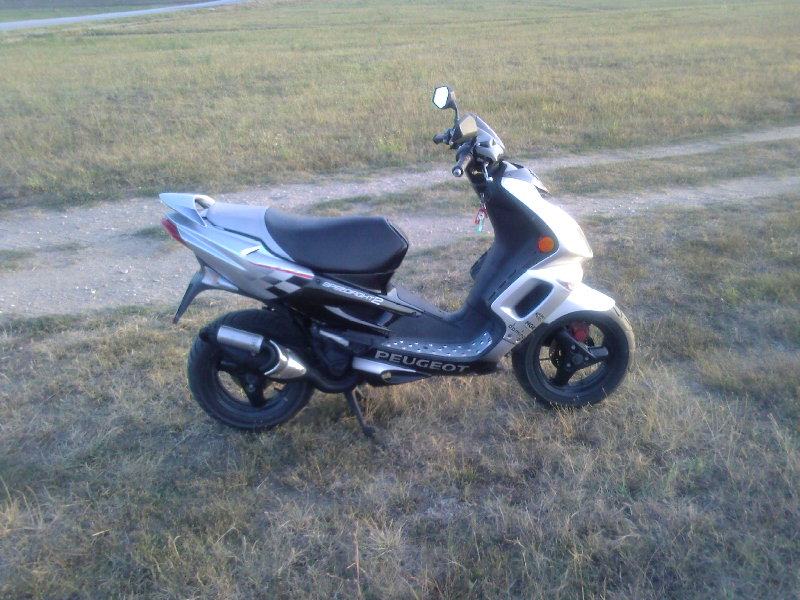 Peugeot speedfight2 49 cm3, 2004 god.