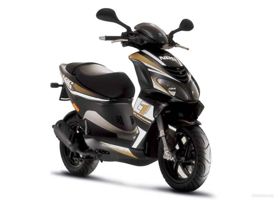 Piaggio NRG 49 cm3, 2007 god.