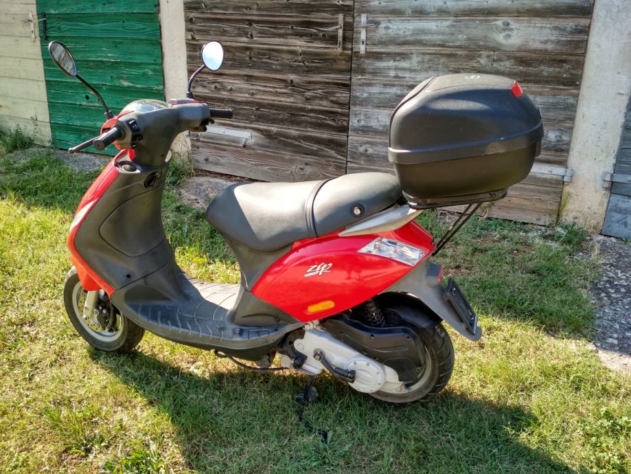 Piaggio Zip 4T 49 cm3, 2008 god.