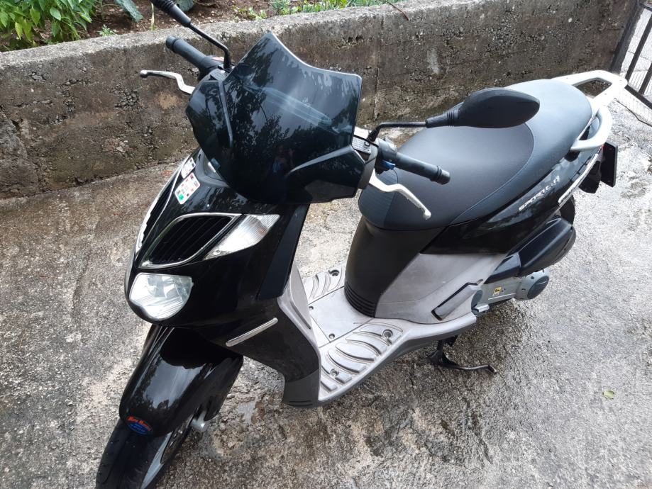 Aprilia Sportcity 200 Cm3, 2007 God.